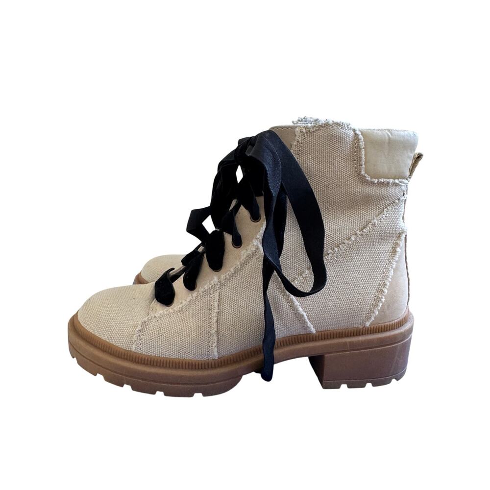 Rocket Dog Irys Orchard Canvas Combat Ankle Boots - Natural/Beige size 7.5